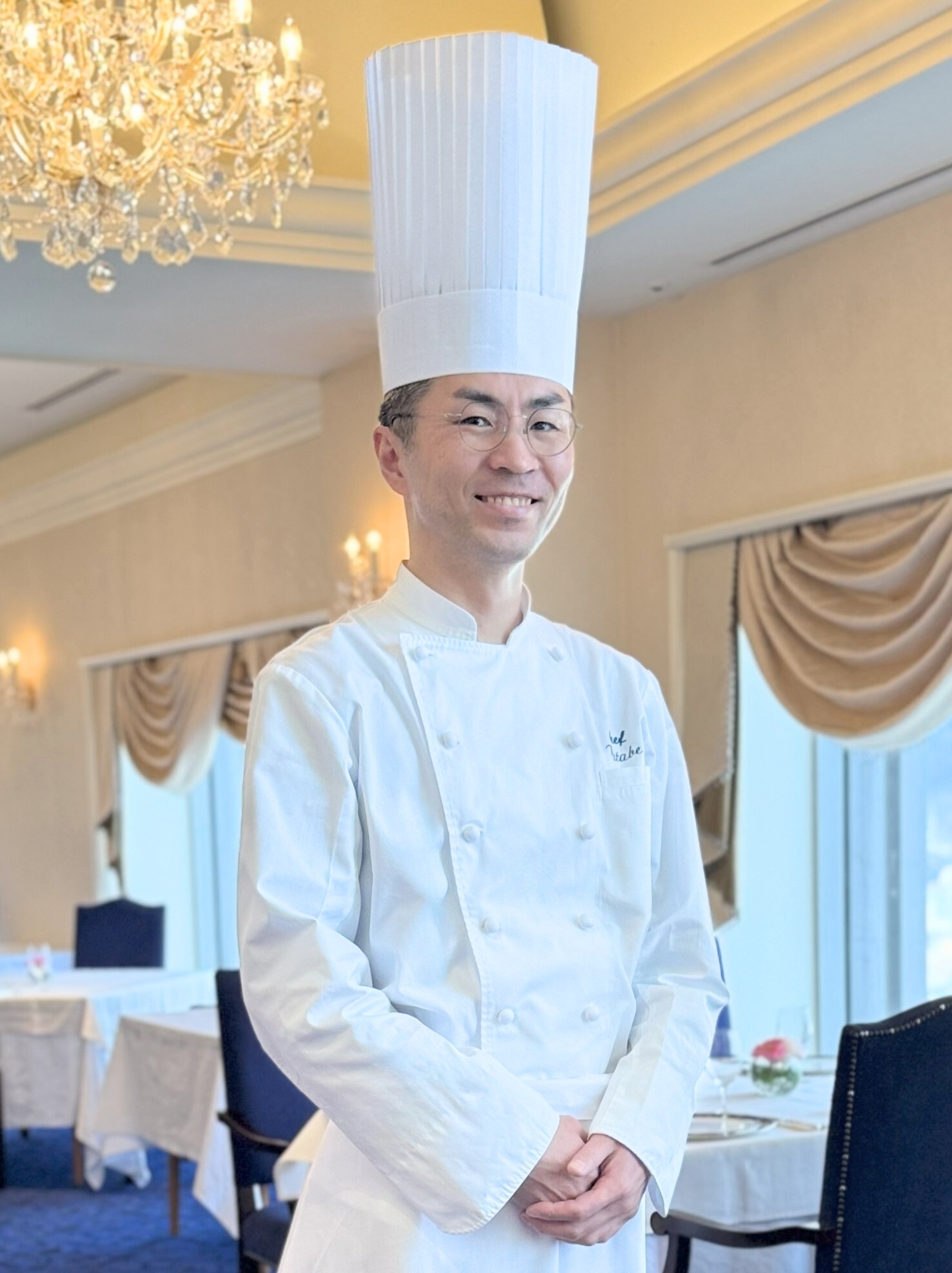 <span class='hp_fzXLarge'>レストラン シャンボール</span><br>シェフ 渡部 玲