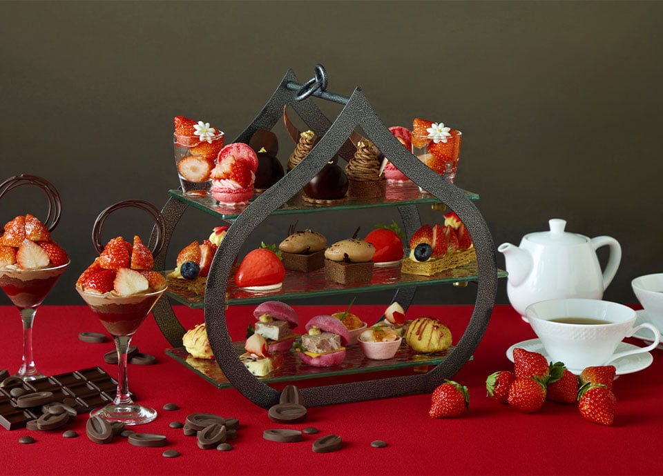 誘惑アフタヌーン FESTIVE CELEBRATION AFTERNOON TEA」東京エディション虎ノ門 | 着物で