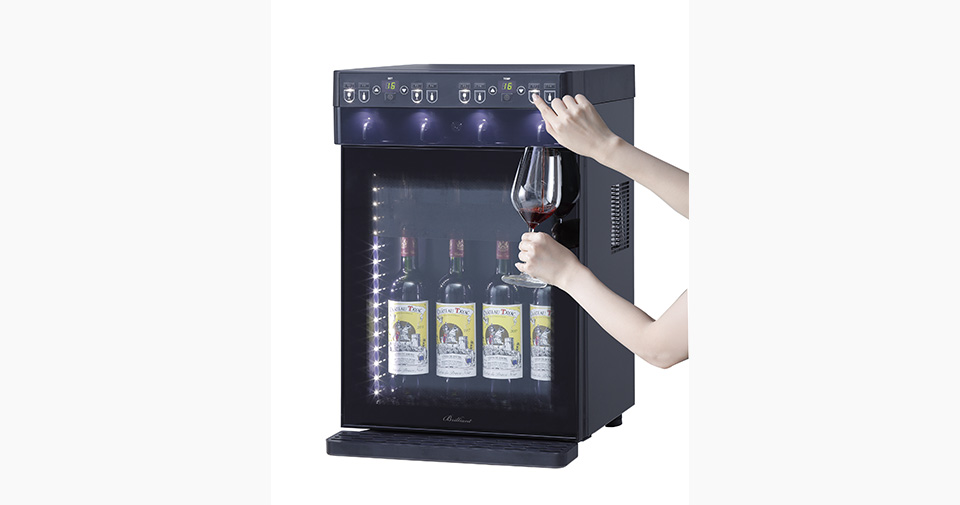 ［NEW］ワインサーバーサービス ワインサーバーにて、各種アルコール類をセルフサービスでお愉しみいただけます。